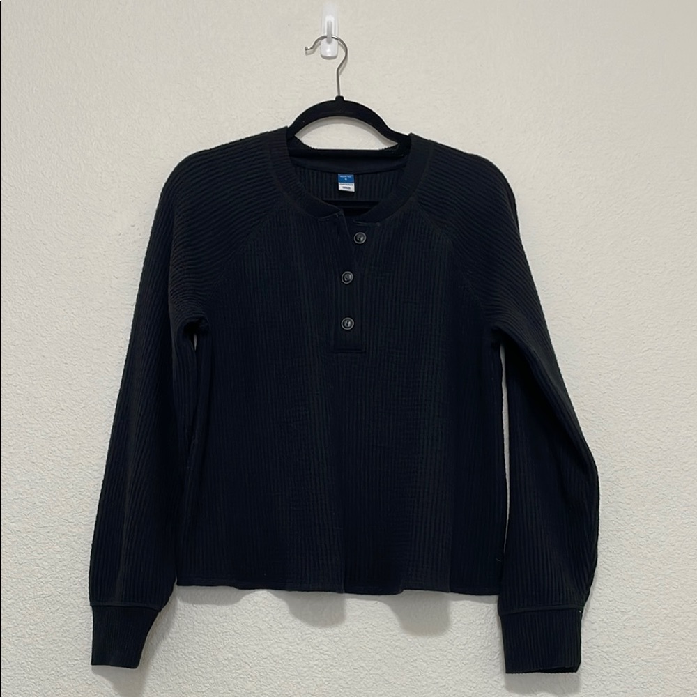 ‼️MOVING SALE‼️ Old Navy Black Henley Top